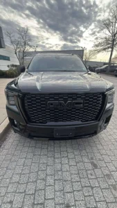 Airport limo service vehicle exterior view